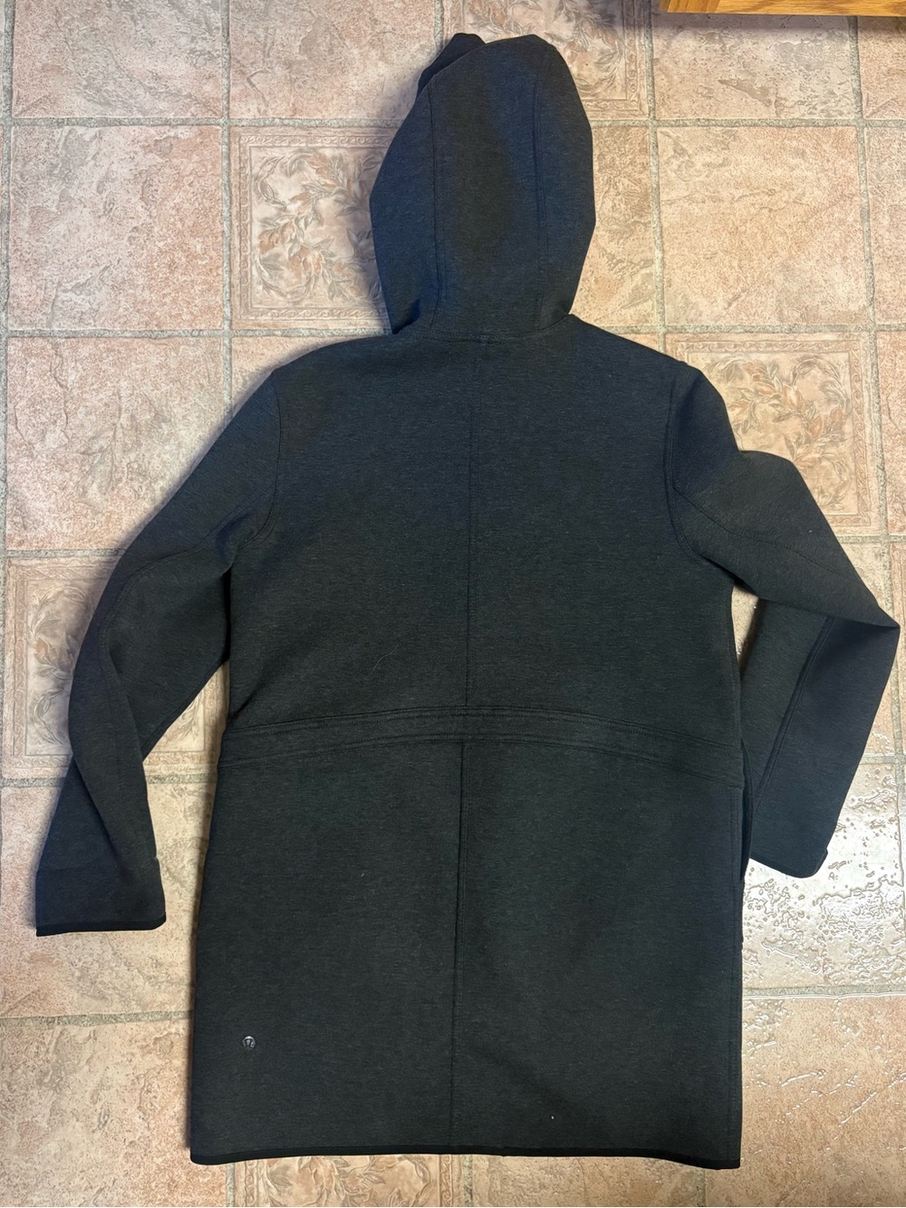 Lululemon jacket - Picture 5 of 7